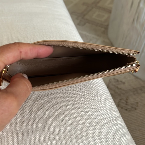 Monogram Louis Vuitton Vernis Lexington Pochette. Authentic. - Picture 3 of 5